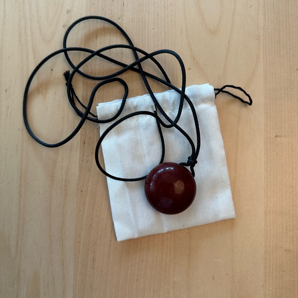 Zara Black and Dark Red Pendant Necklace